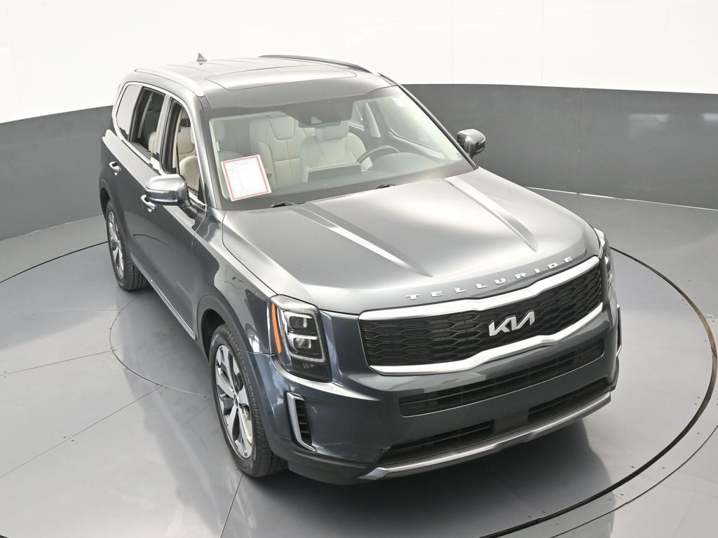 Vehicle image 20 of 69