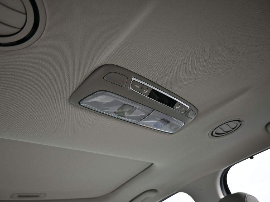 Vehicle image 58 of 69