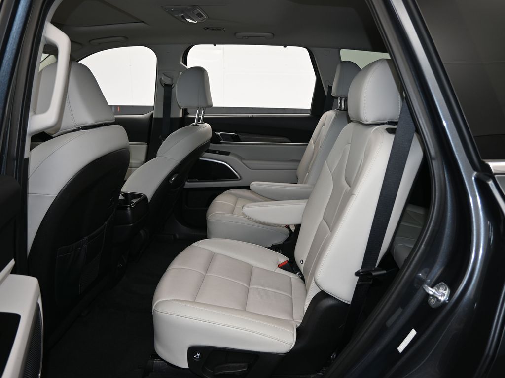 Vehicle image 55 of 69