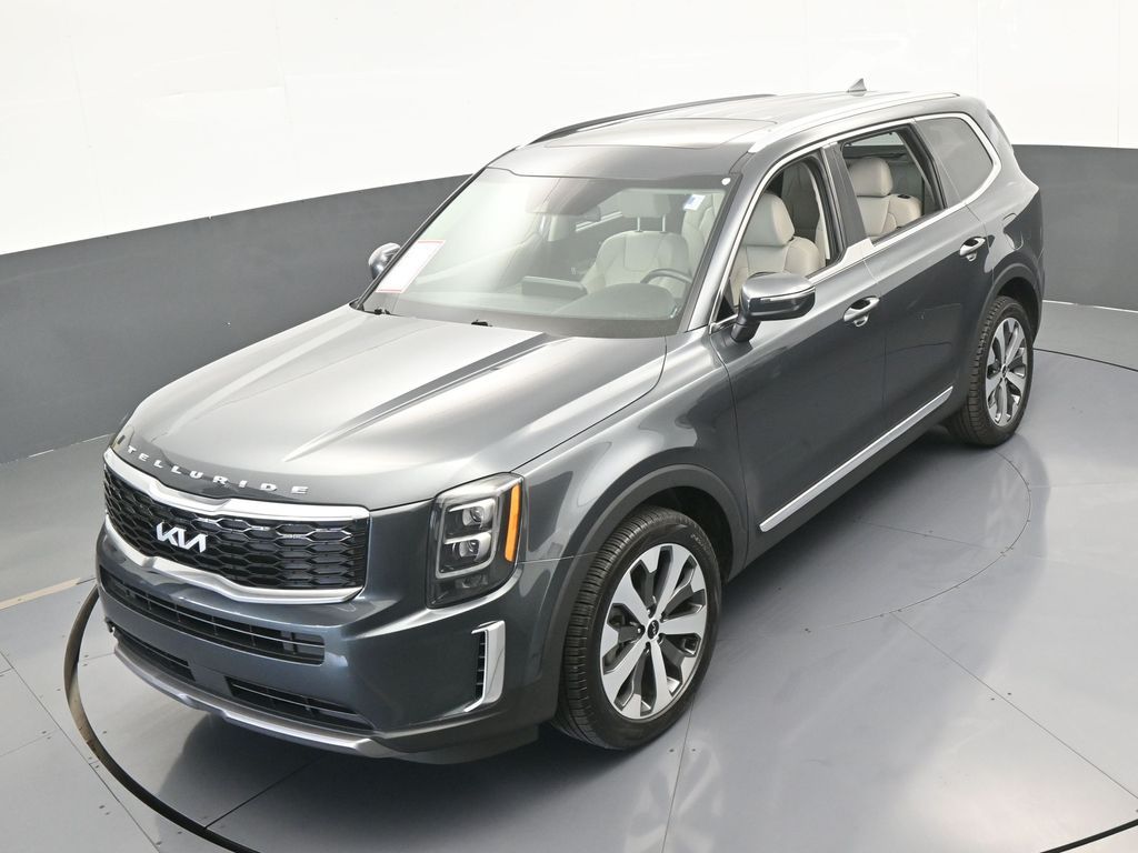 Vehicle image 15 of 69