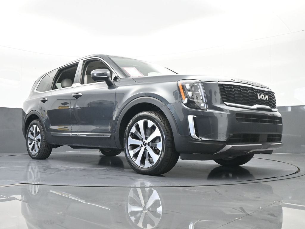 Vehicle image 26 of 69