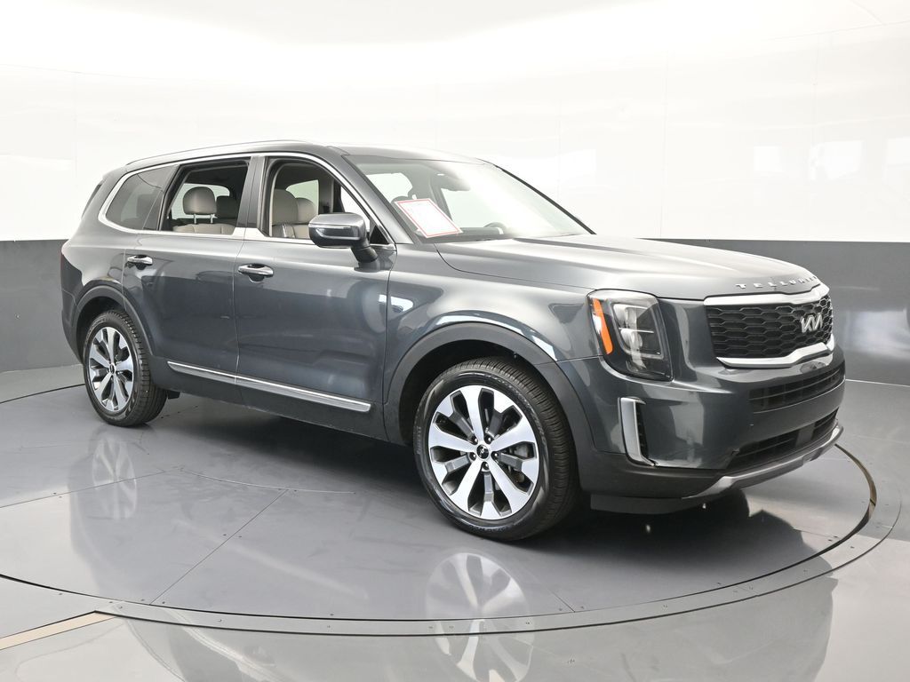 Vehicle image 13 of 69