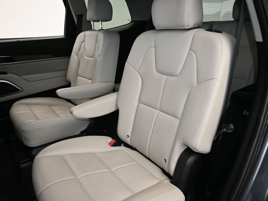 Vehicle image 54 of 69