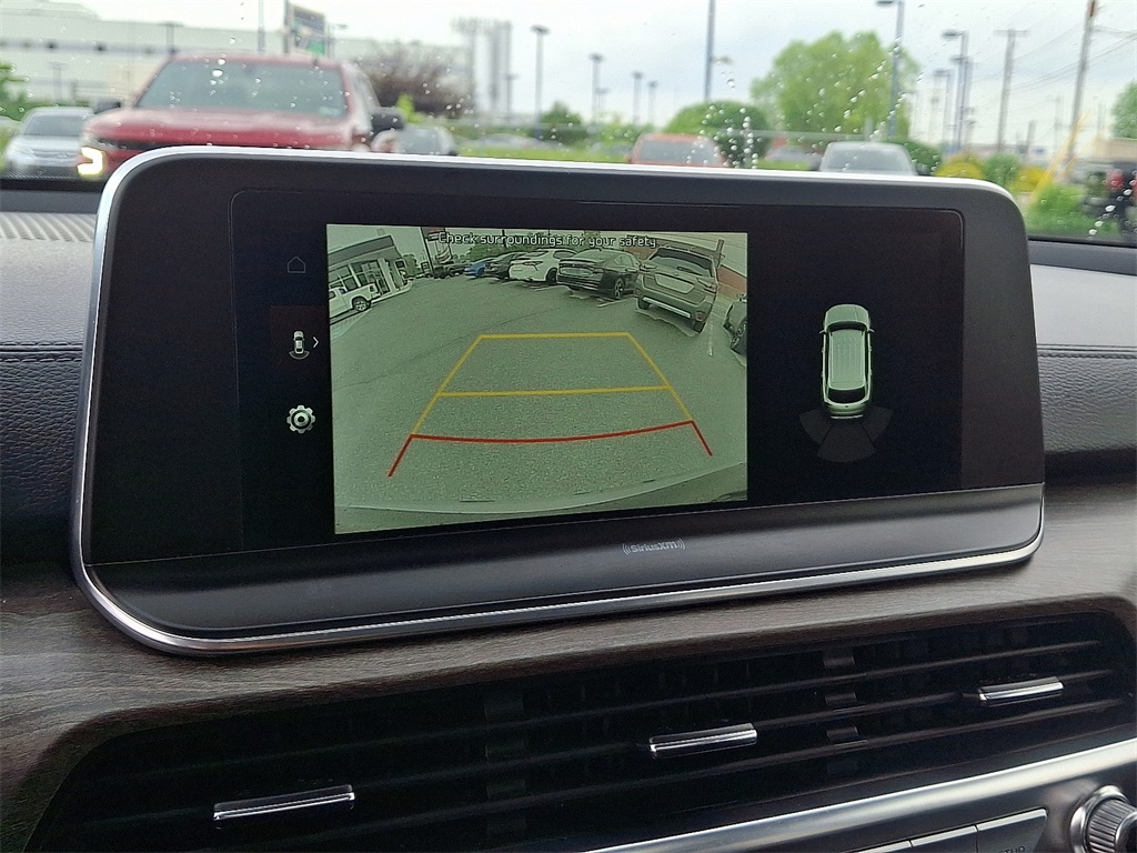 Vehicle image 19 of 32