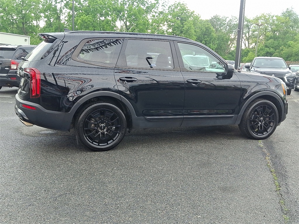 Vehicle image 5 of 32