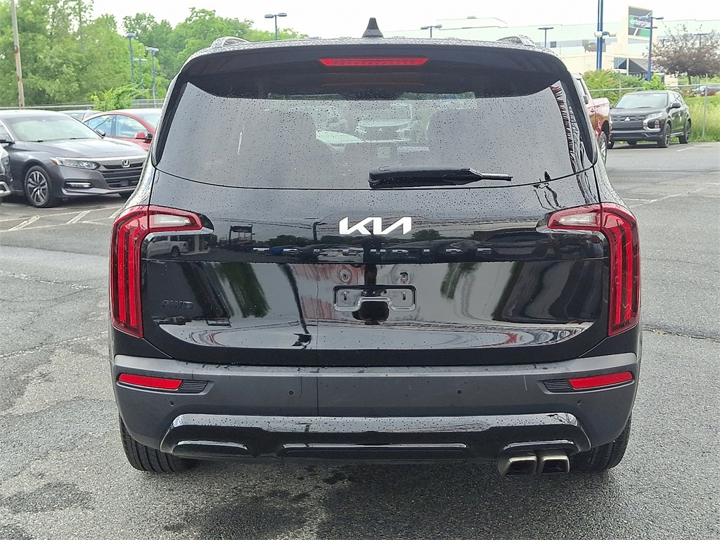 Vehicle image 6 of 32