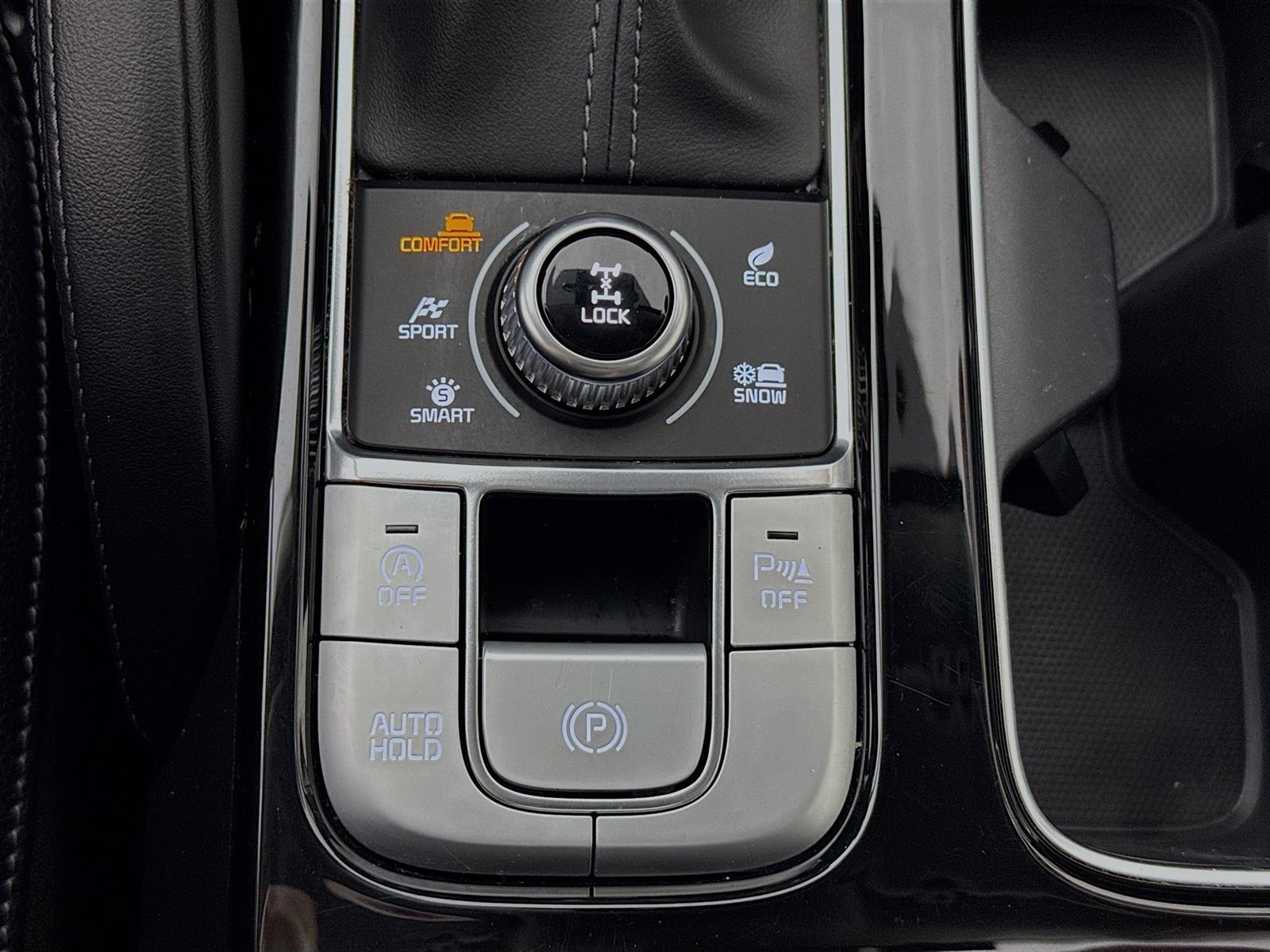 Vehicle image 31 of 51