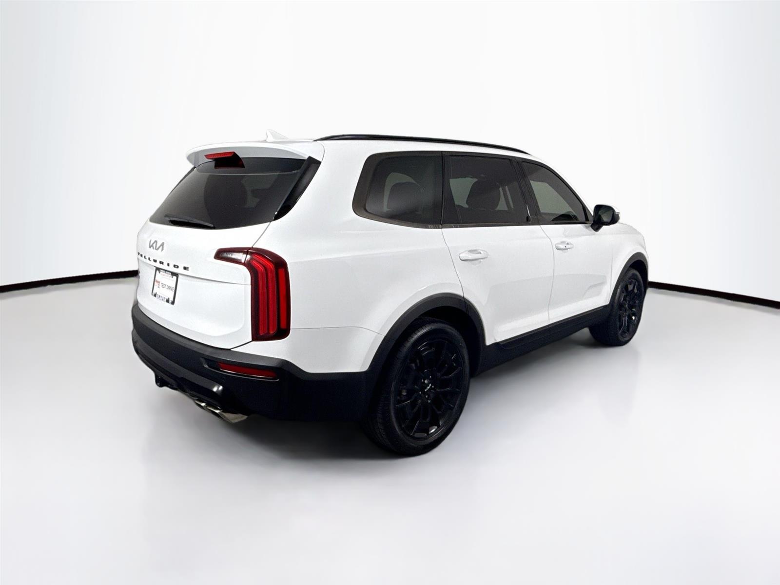 Vehicle image 6 of 51
