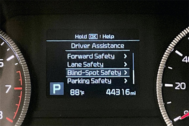 Vehicle image 34 of 38