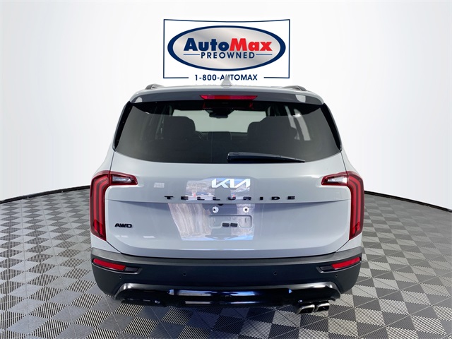 Vehicle image 3 of 33