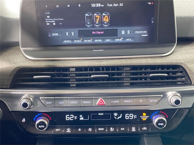 Vehicle image 14 of 33