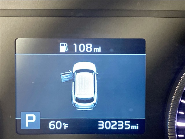 Vehicle image 16 of 33