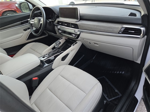 Vehicle image 19 of 29
