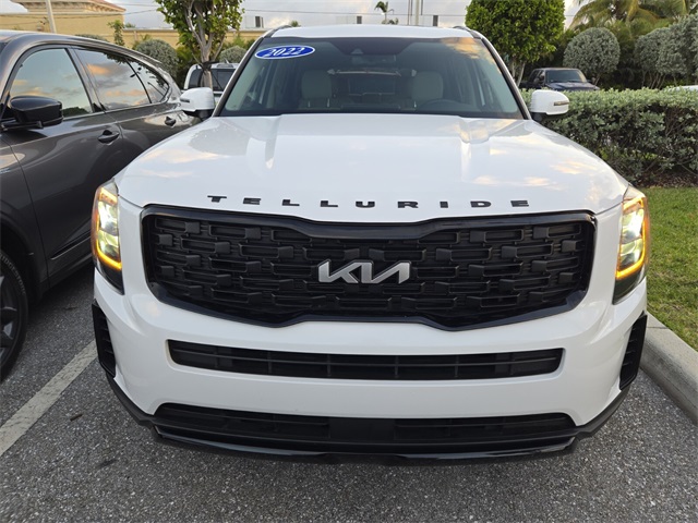 Vehicle image 3 of 29