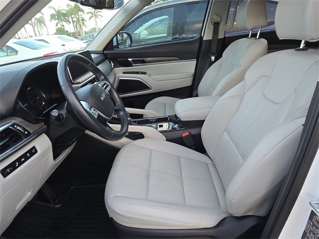 Vehicle image 7 of 29