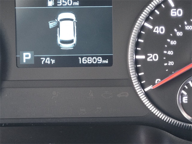 Vehicle image 26 of 29