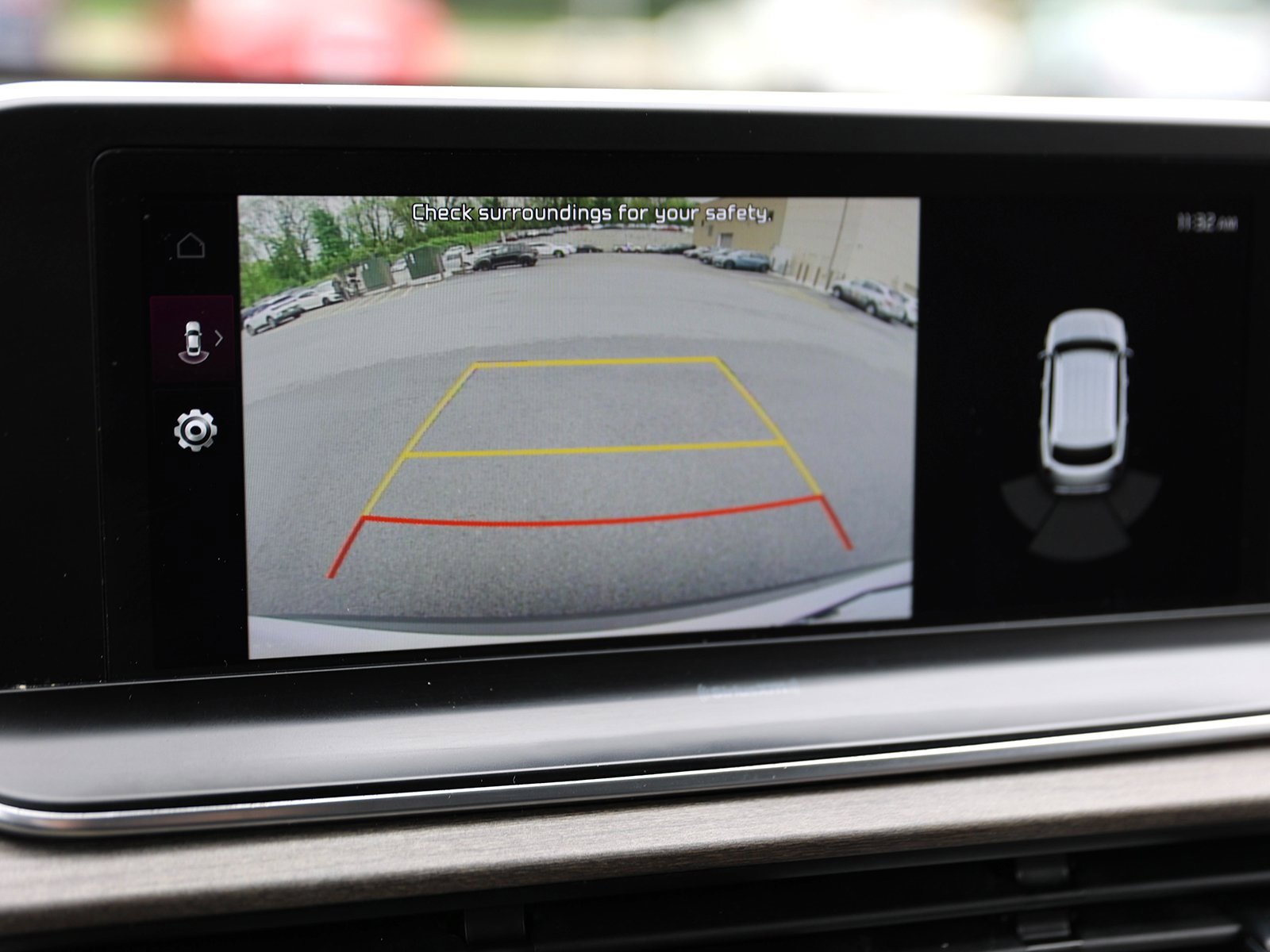 Vehicle image 11 of 44