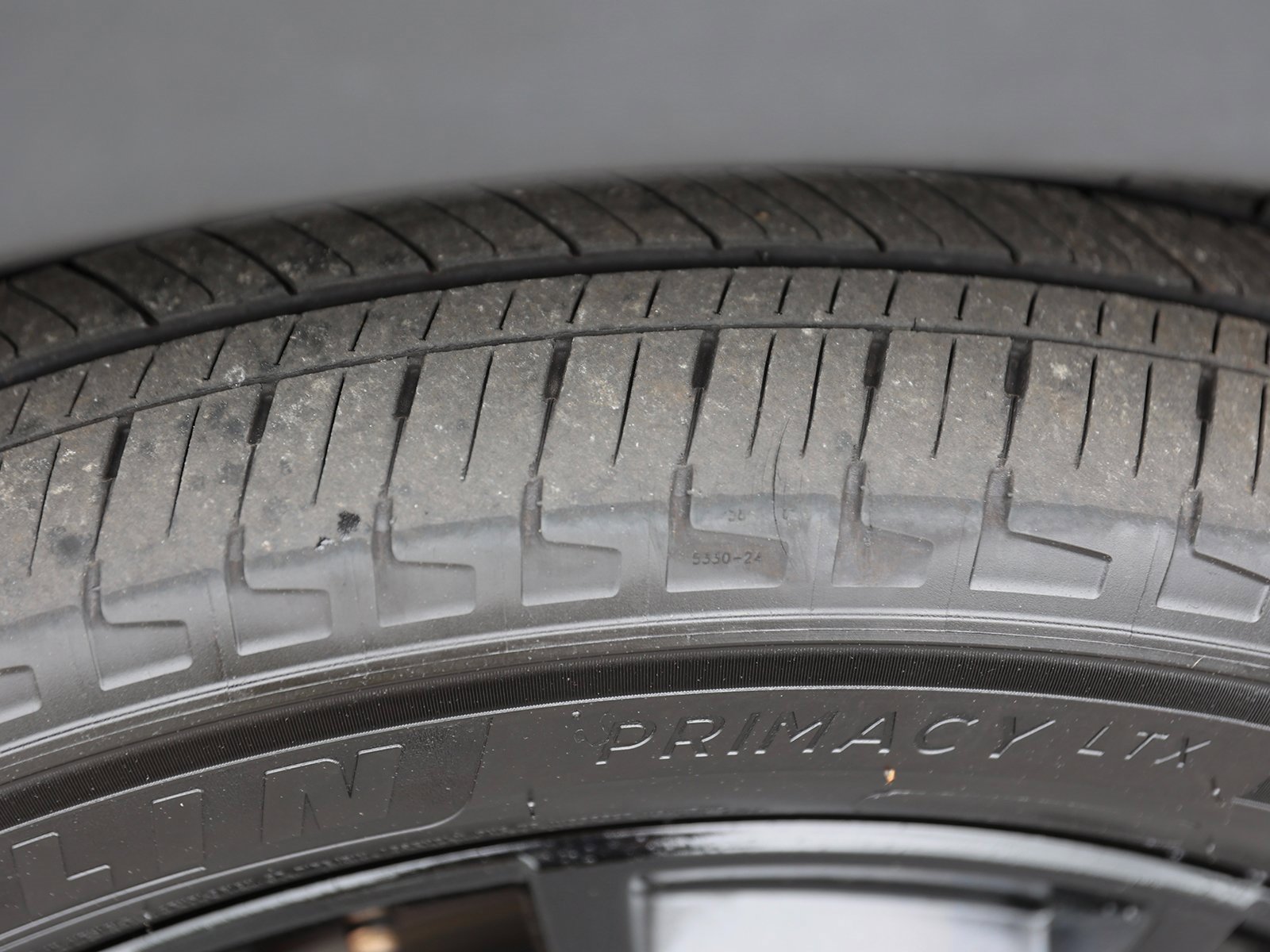 Vehicle image 13 of 44