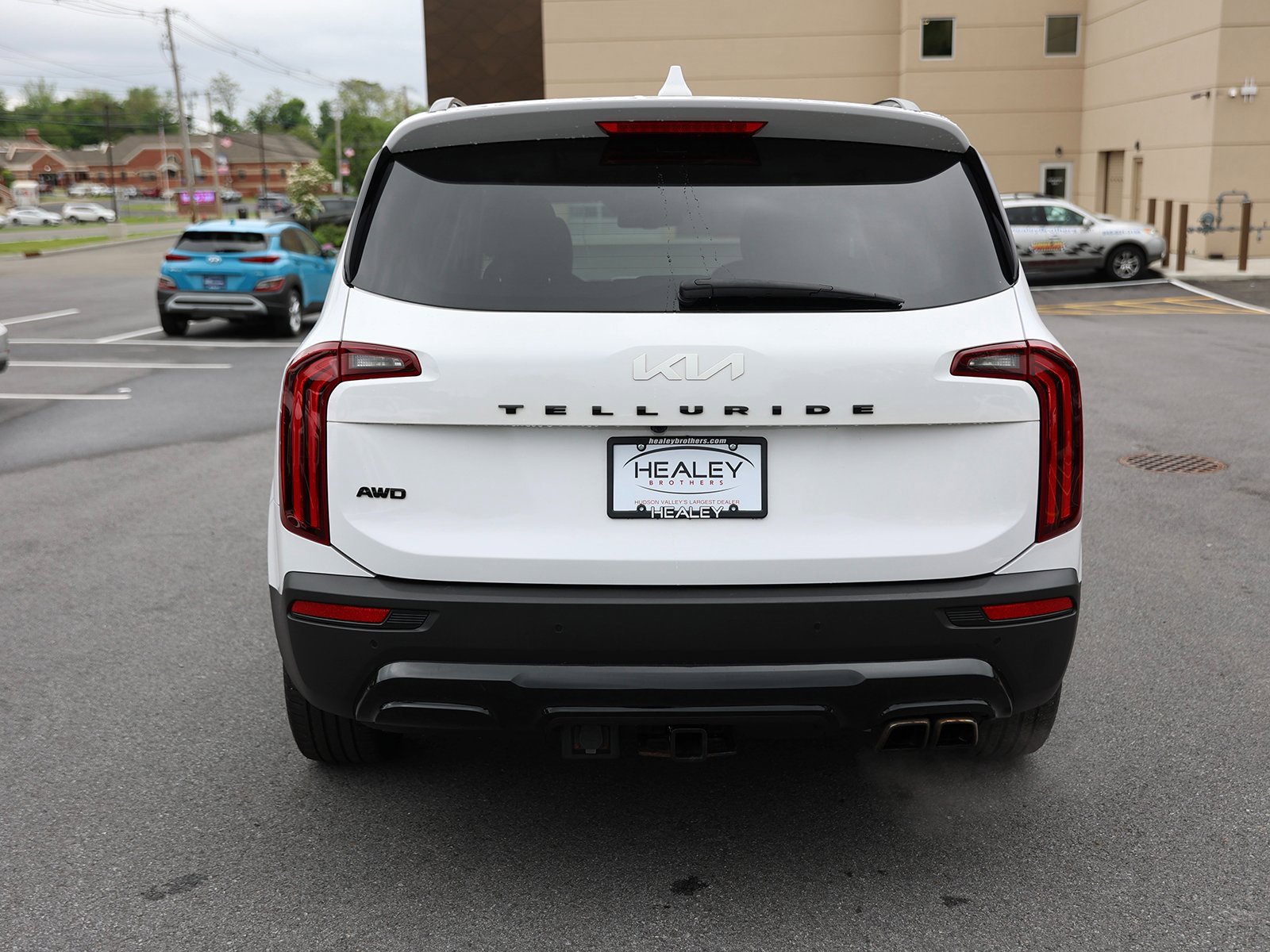 Vehicle image 6 of 44