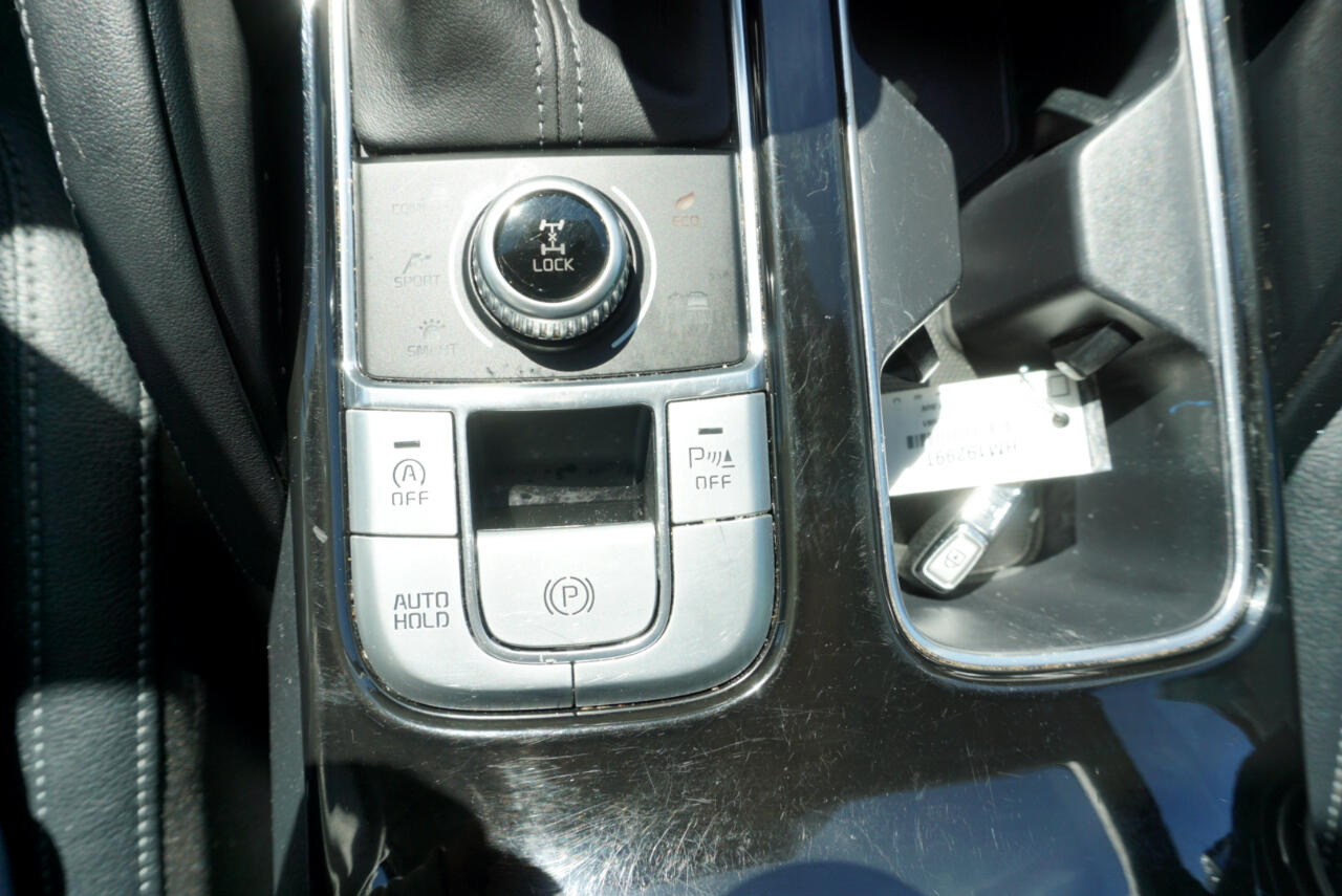 Vehicle image 24 of 29