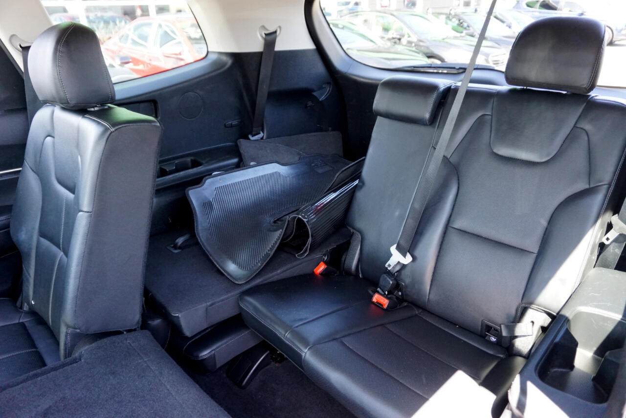 Vehicle image 14 of 29