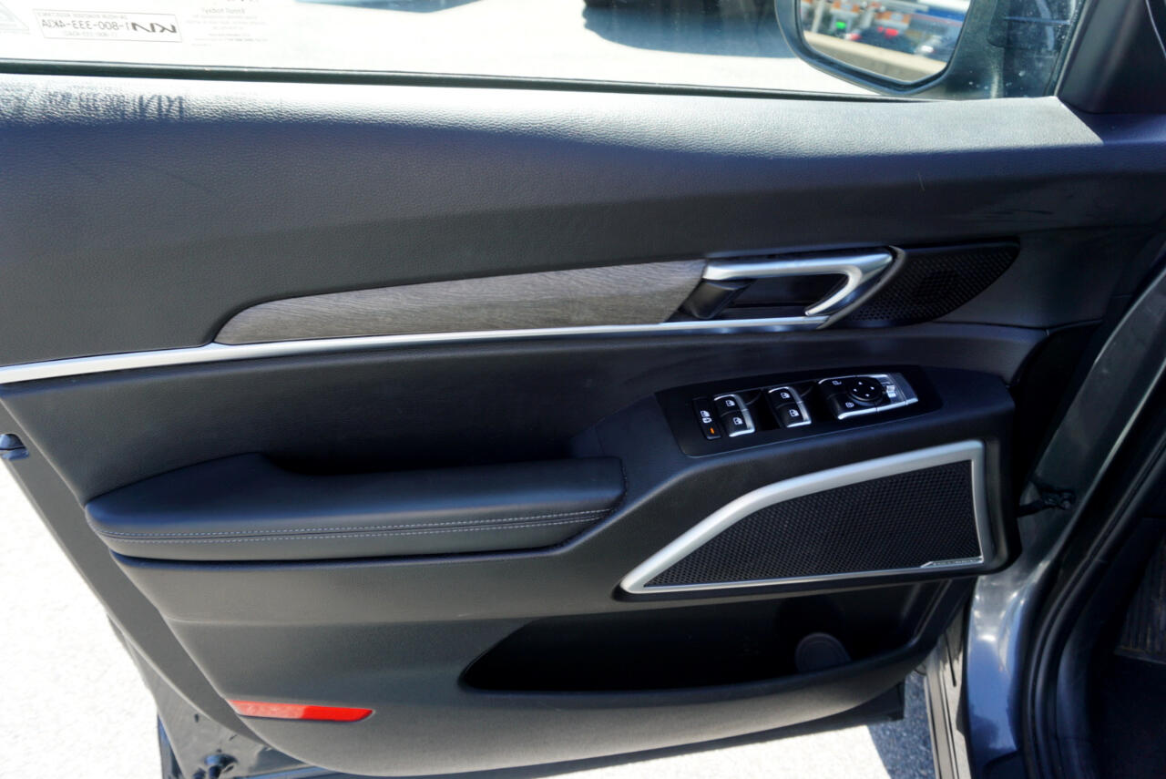 Vehicle image 15 of 29