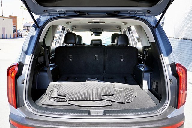 2022 Kia Telluride LX Image 9 of 39
