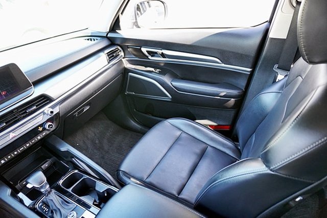 2022 Kia Telluride LX Image 17 of 39