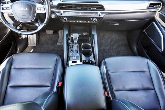 2022 Kia Telluride LX Image 35 of 39