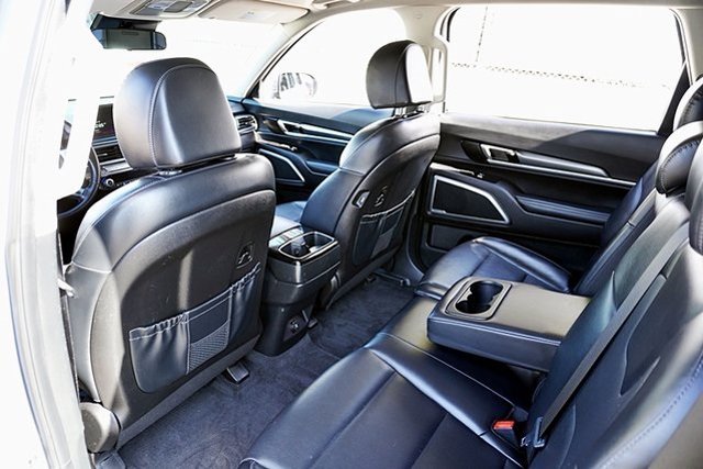 2022 Kia Telluride LX Image 16 of 39