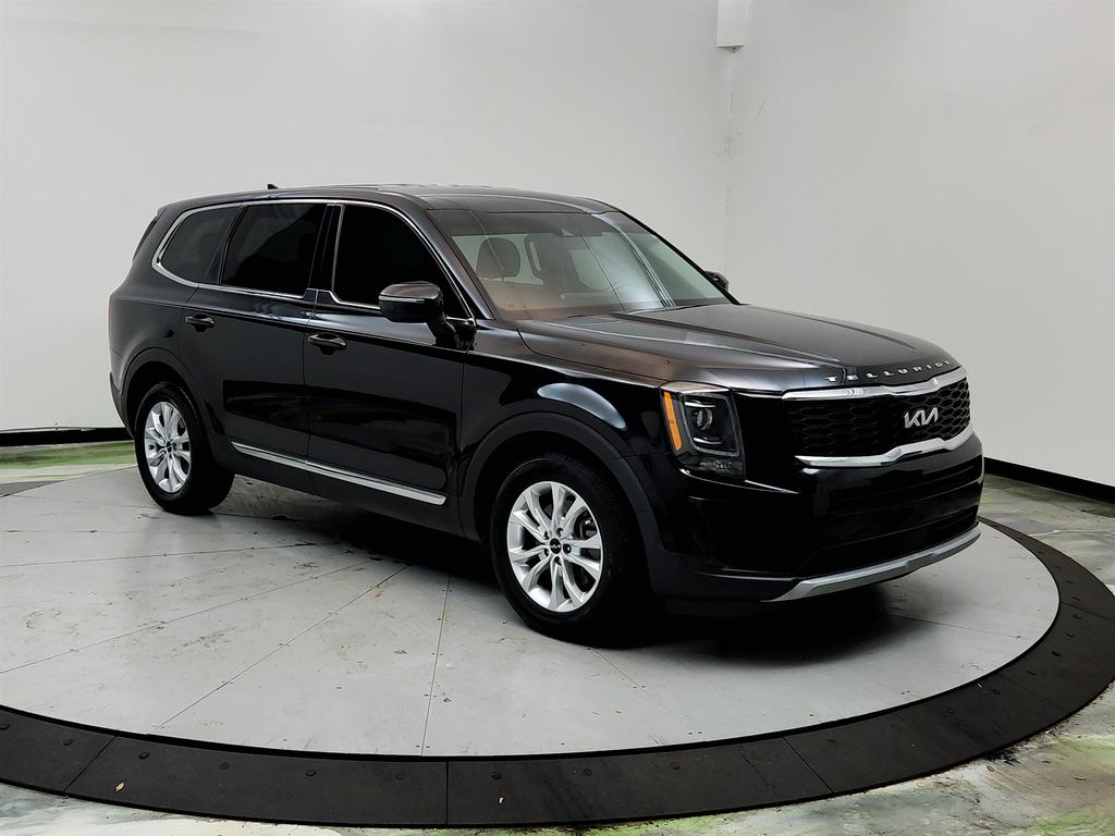 2022 Kia Telluride LX Image 2 of 44