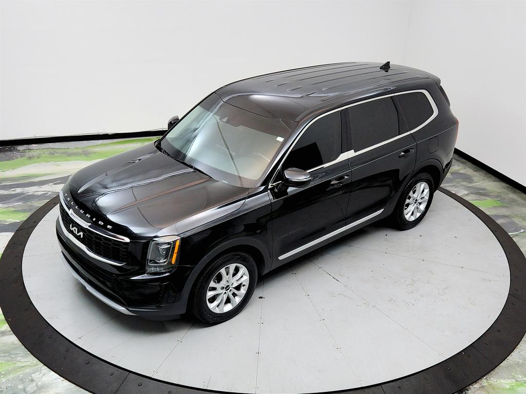2022 Kia Telluride LX Image 3 of 44