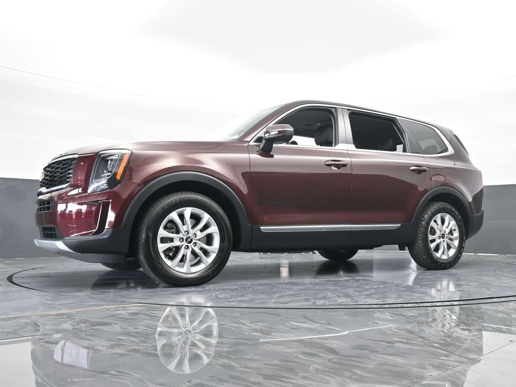Vehicle image 21 of 66