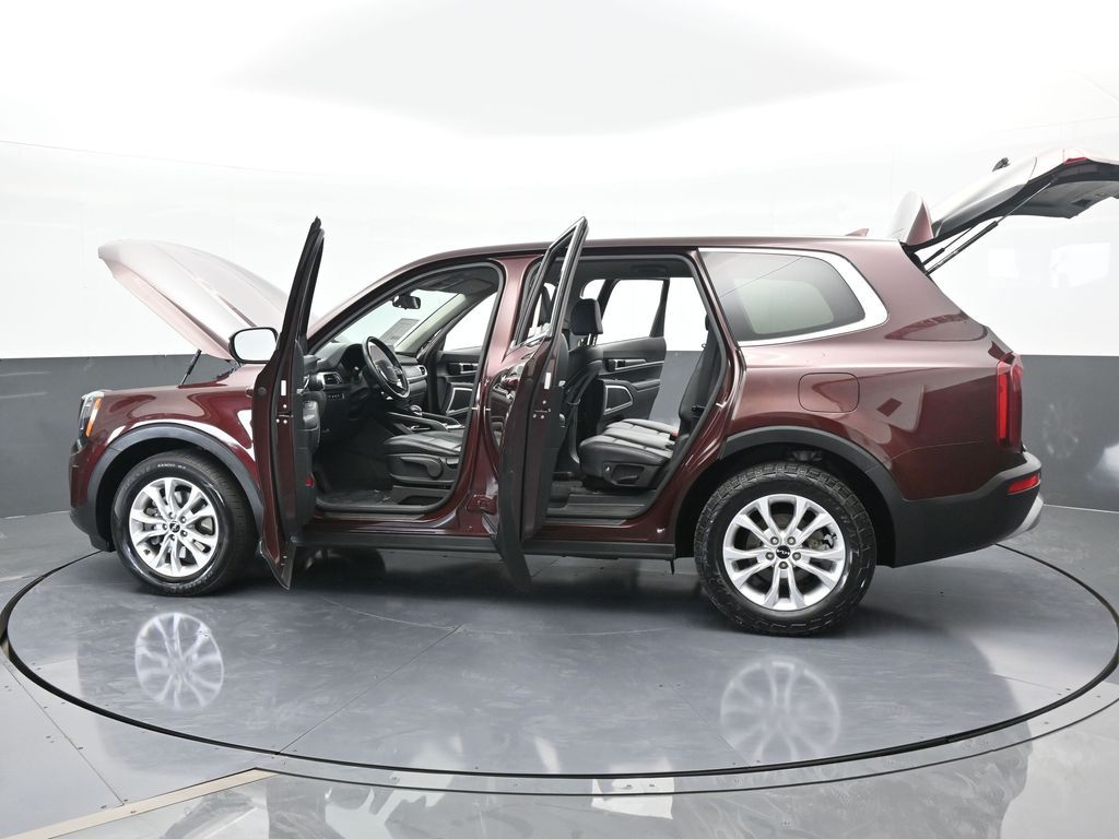 Vehicle image 29 of 66