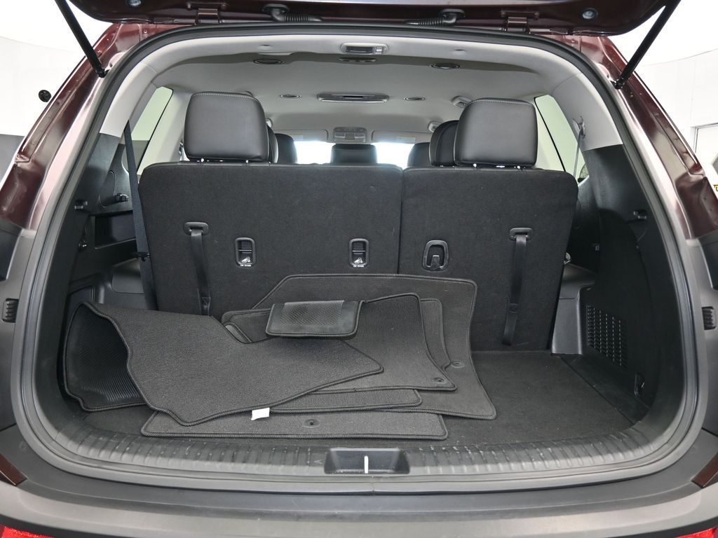 Vehicle image 57 of 66