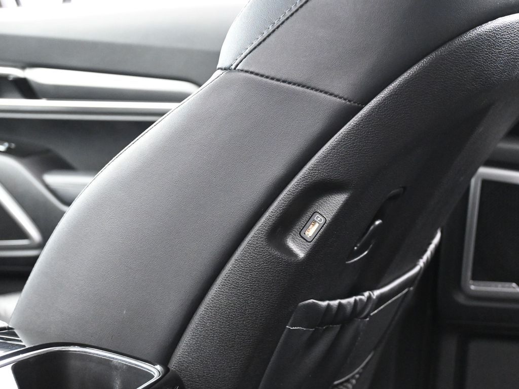 Vehicle image 52 of 66