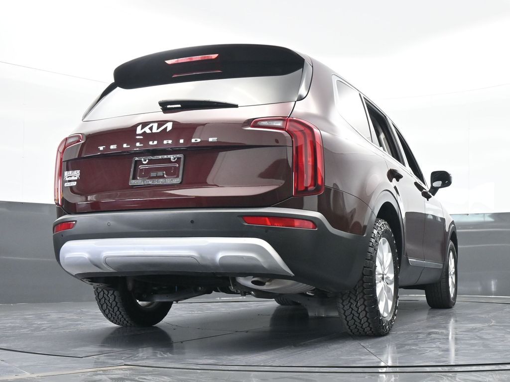 Vehicle image 23 of 66