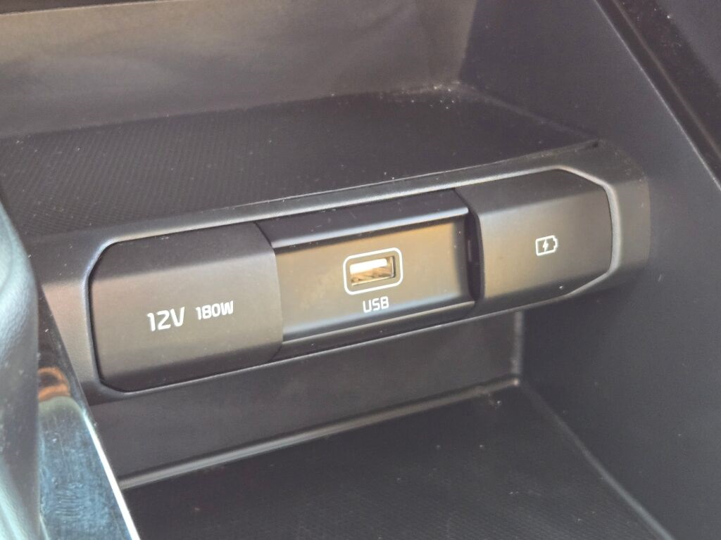 2022 Kia Telluride LX Image 23 of 31