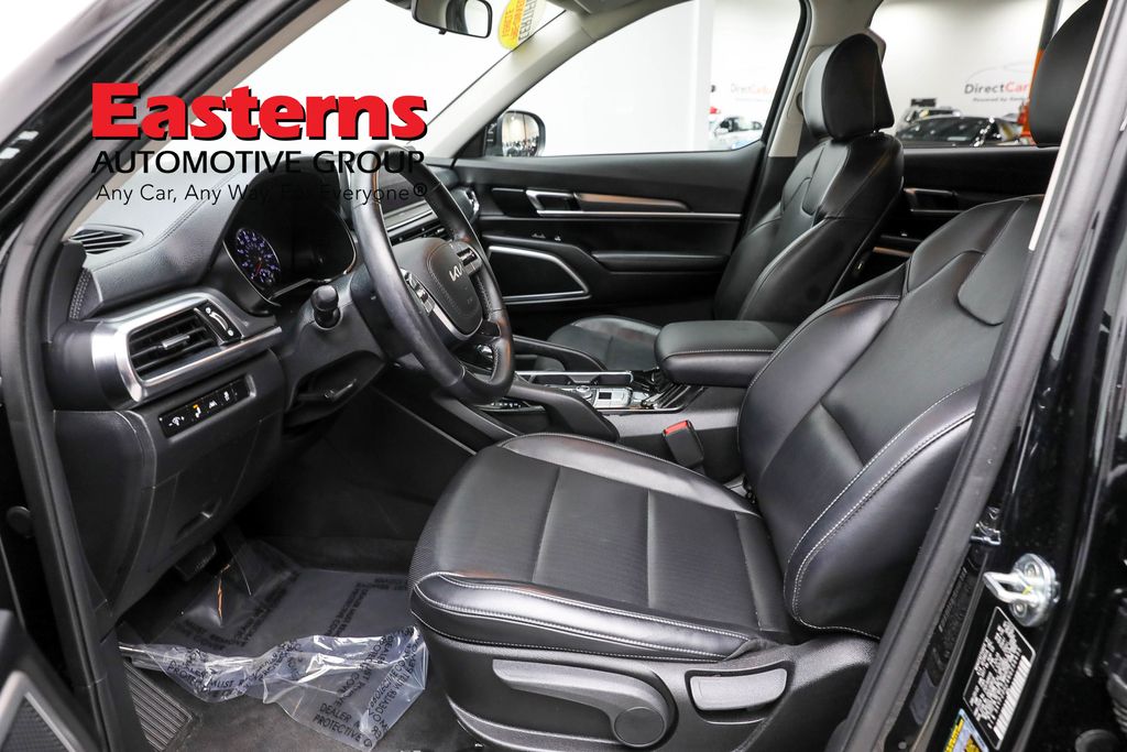 Vehicle image 44 of 64