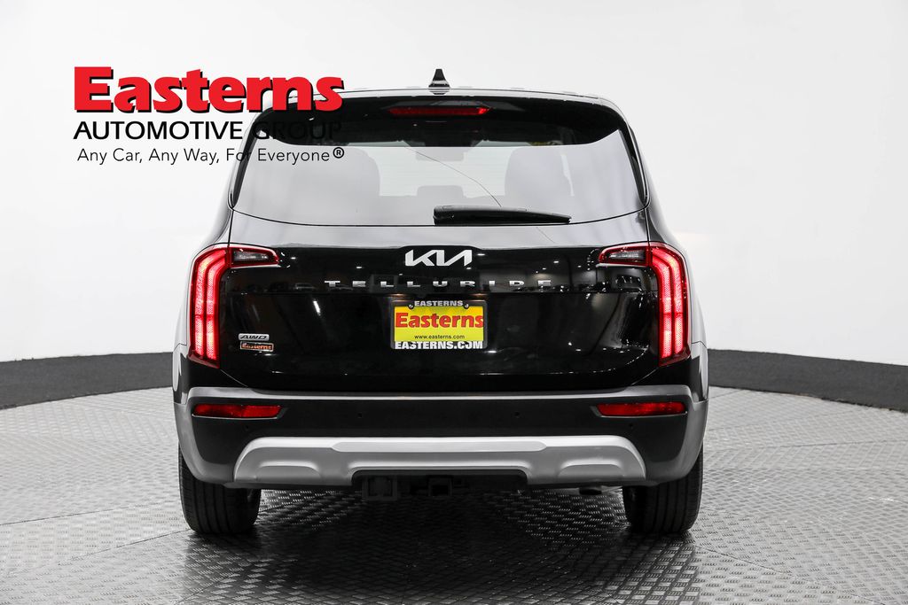 Vehicle image 36 of 64