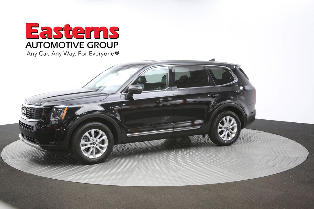 Vehicle image 3 of 64