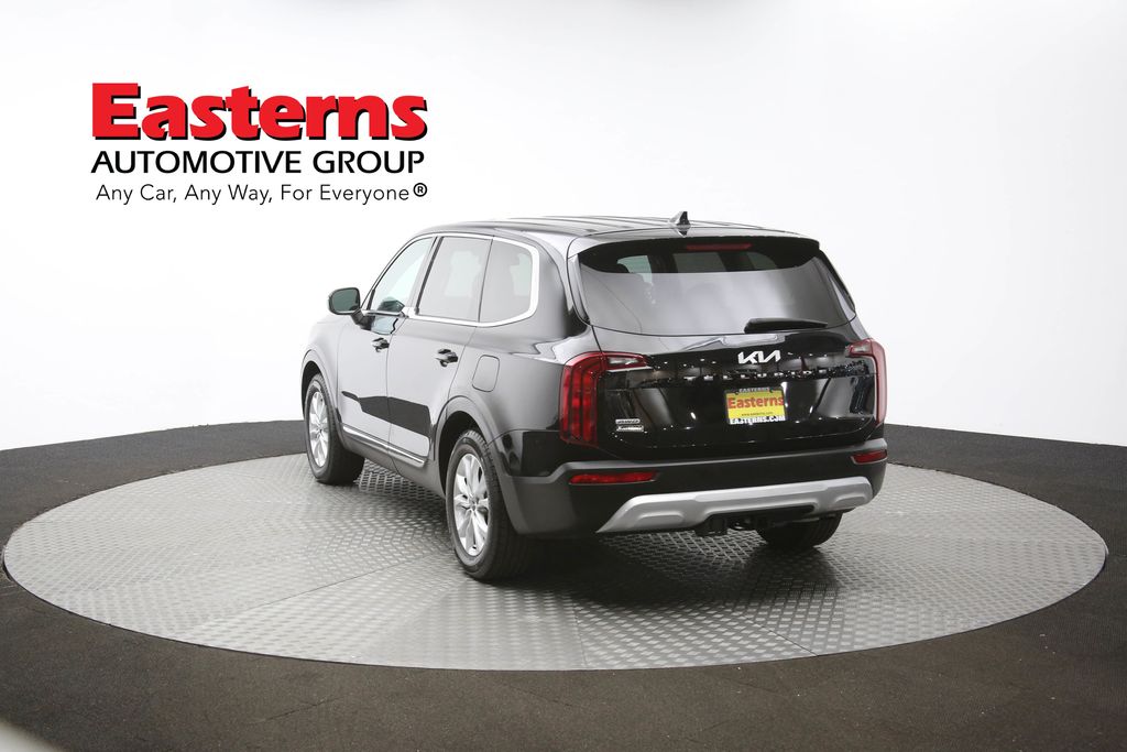 Vehicle image 29 of 64
