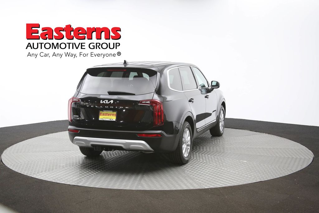 Vehicle image 20 of 64