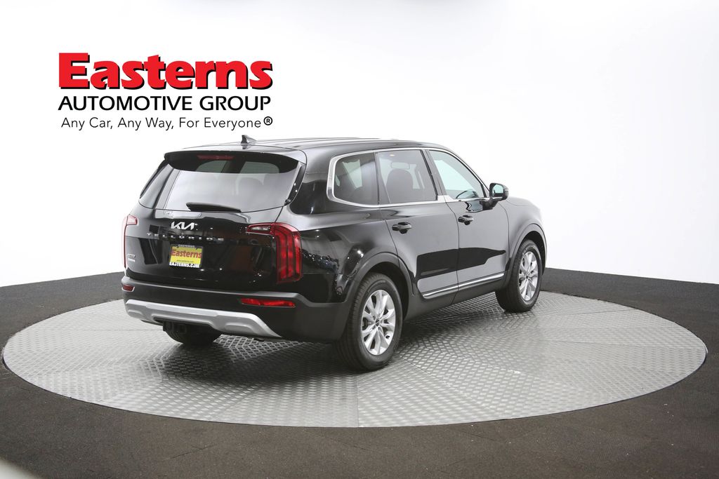 Vehicle image 23 of 64