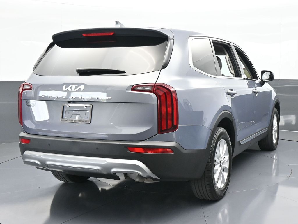 Vehicle image 9 of 66