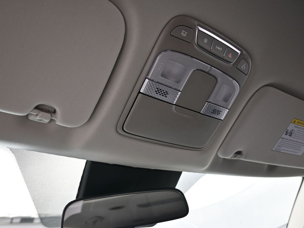 Vehicle image 47 of 66