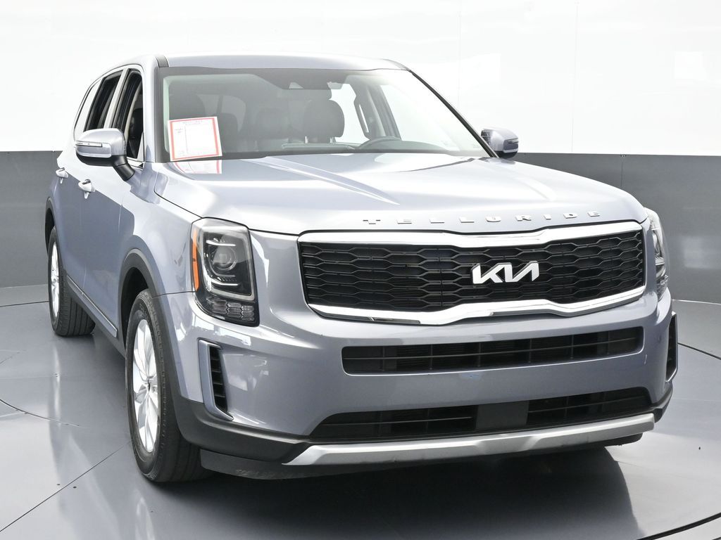 Vehicle image 11 of 66
