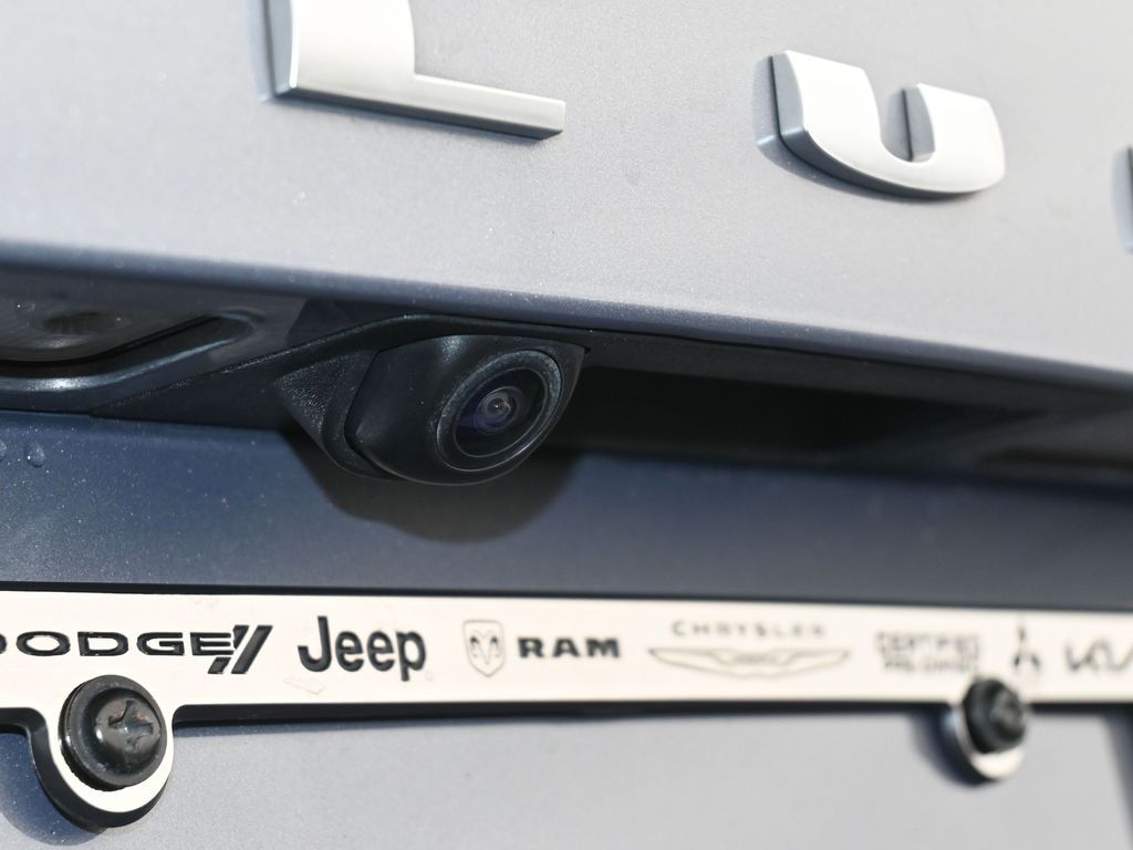 Vehicle image 56 of 66