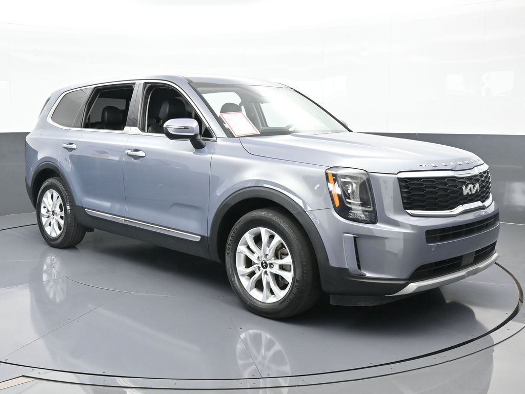 Vehicle image 4 of 66
