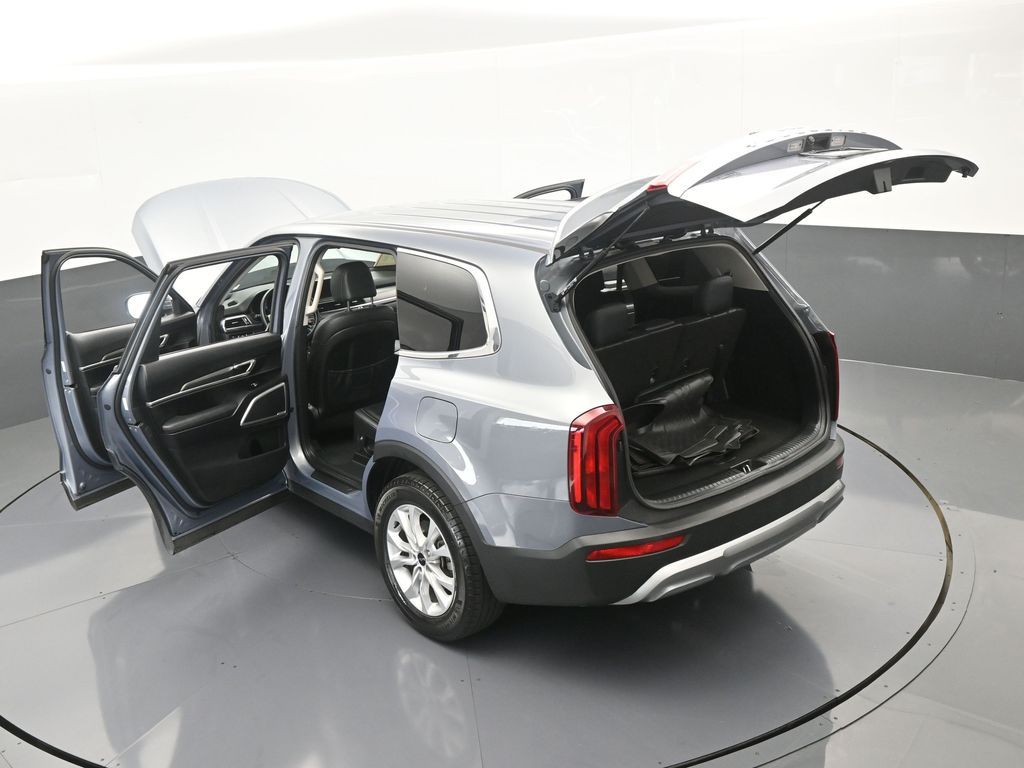 Vehicle image 30 of 66